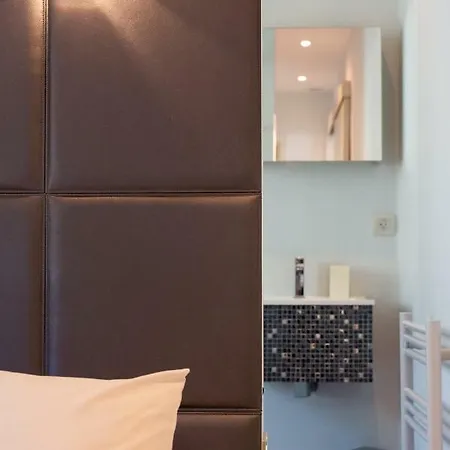 Апартаменты Vieux Port Канны